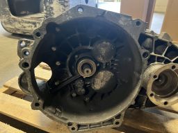 Volkswagen O2M 6peed transmission FWD